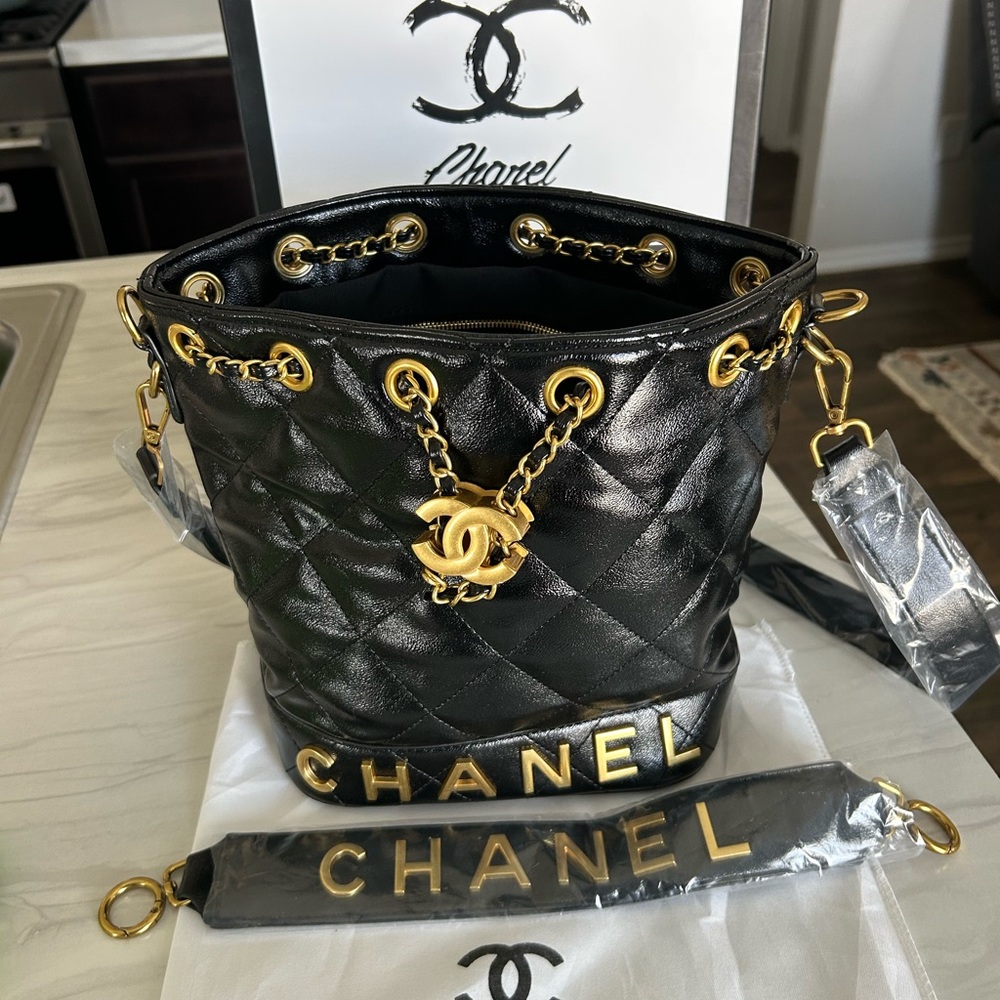 CHANEL VIP GWP Black Quilted Lambskin Bucket Bag with Gold Hardware